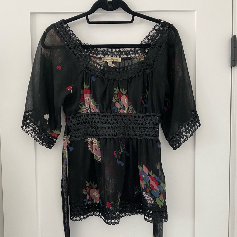 American Rag flowy floral blouse